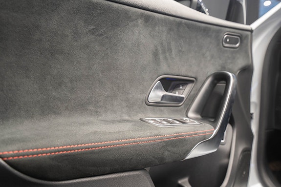 Mercedes-Benz A250 e 19 of 25