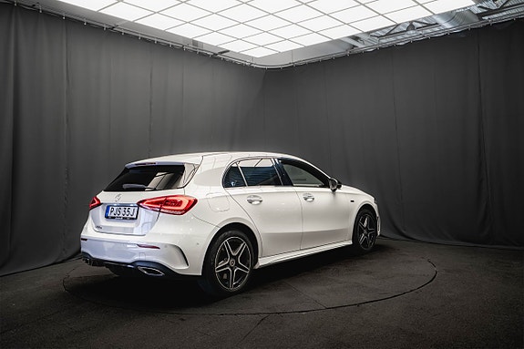 Mercedes-Benz A250 e 7 of 25