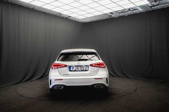 Mercedes-Benz A250 e 8 of 25