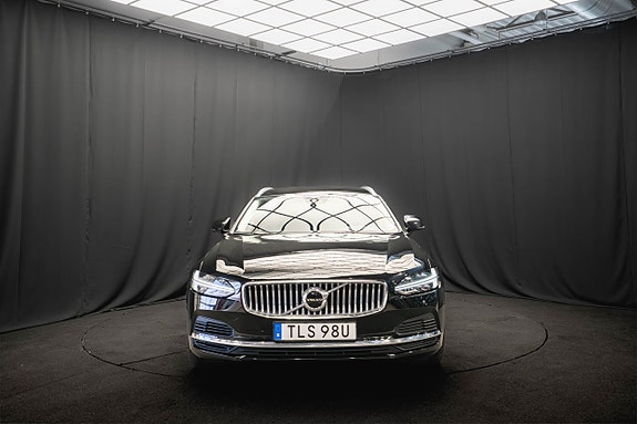 Volvo V90 4 of 25
