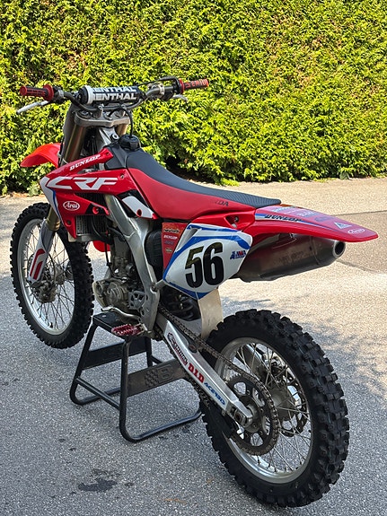 Honda Crf 250r 2 of 7
