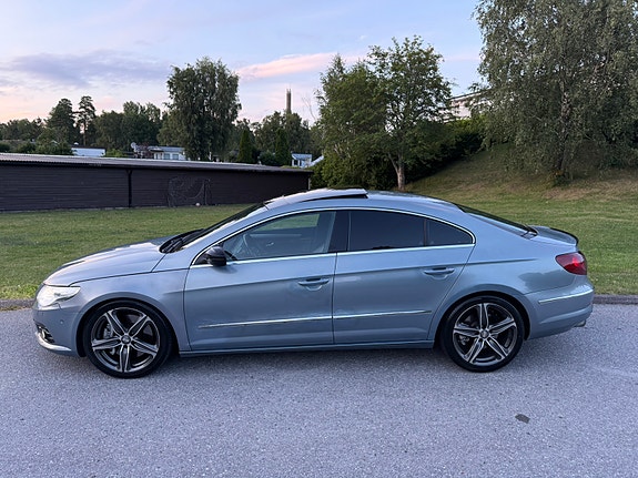 Volkswagen Passat CC 2 of 20