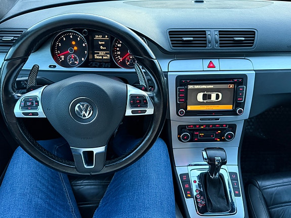 Volkswagen Passat CC 19 of 20