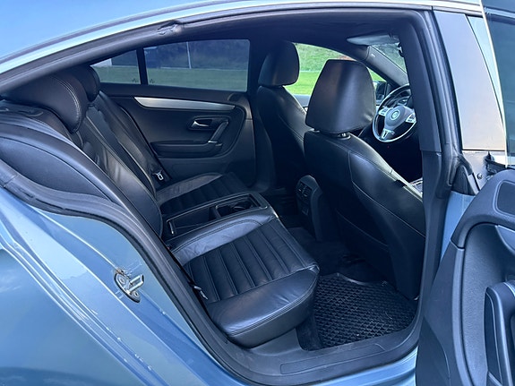 Volkswagen Passat CC 10 of 20