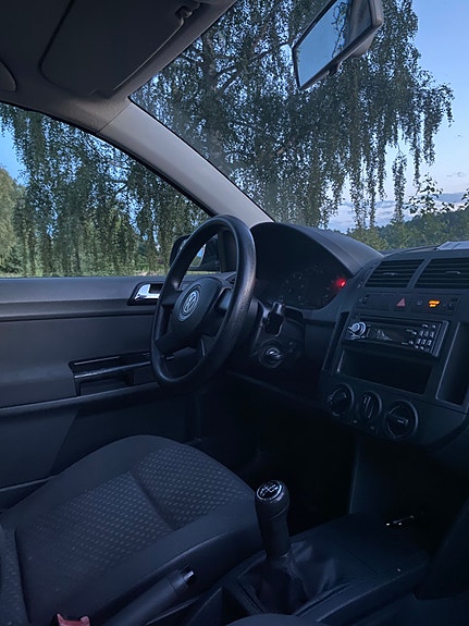 Volkswagen Polo 8 of 9