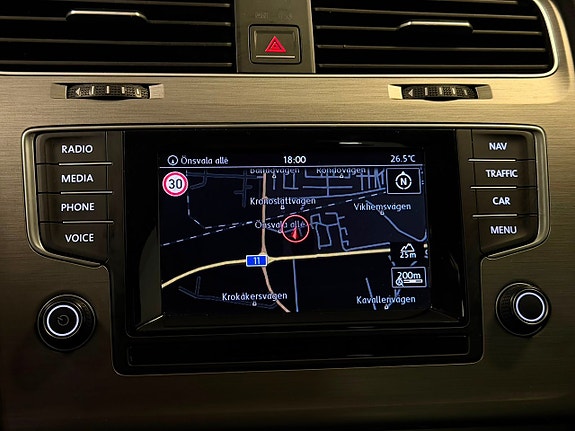 Volkswagen Golf I 19 of 21