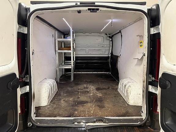 Renault Trafic 21 of 22