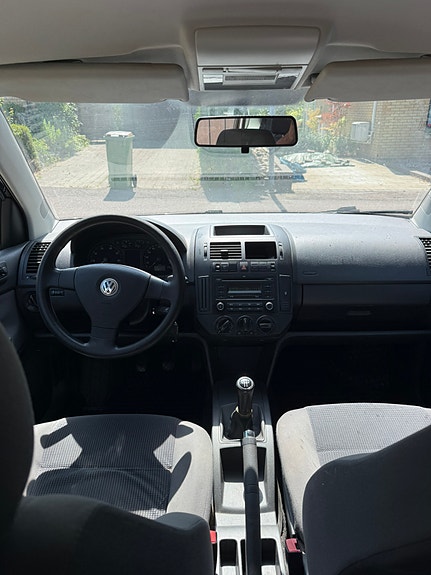Volkswagen Polo 5 of 5
