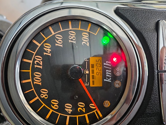 Suzuki VL1500 Intruder 4 of 5