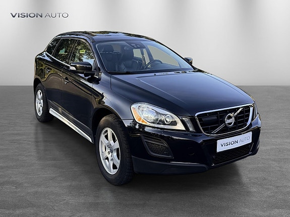 Volvo XC60 3 of 27