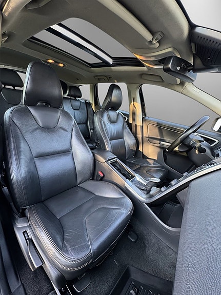 Volvo XC60 19 of 27