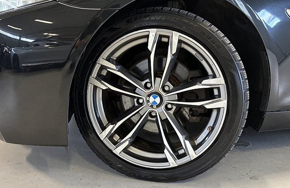 BMW 520d 2 of 25