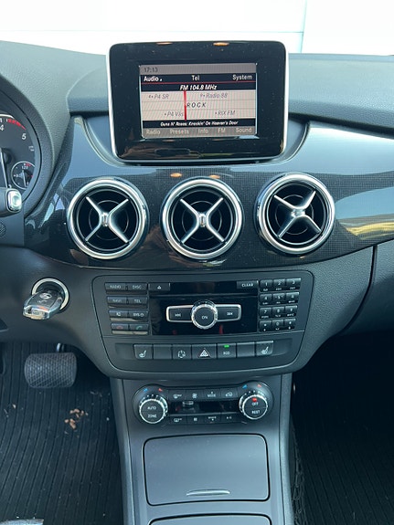 Mercedes-Benz B180 12 of 14