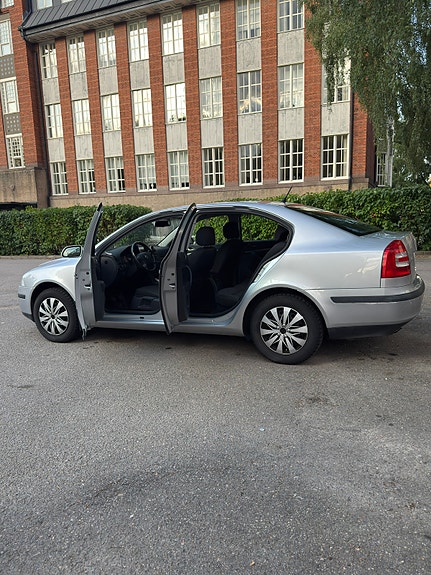 Skoda Octavia 4 of 7