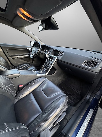 Volvo V60 20 of 26