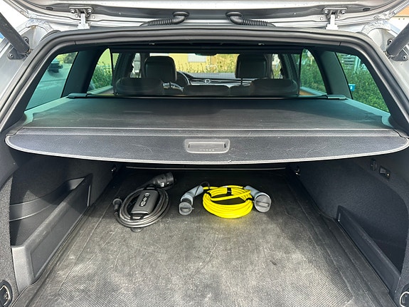 Volkswagen Passat 17 of 30
