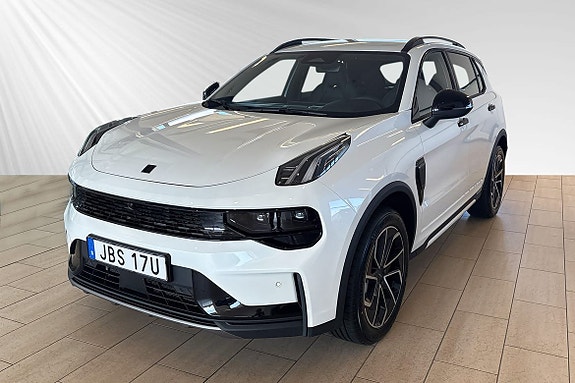 Lynk & Co 01 14 of 26