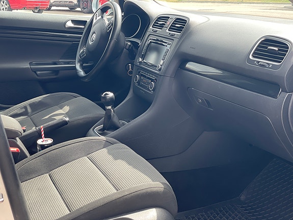 Volkswagen Golf VI 4 of 7