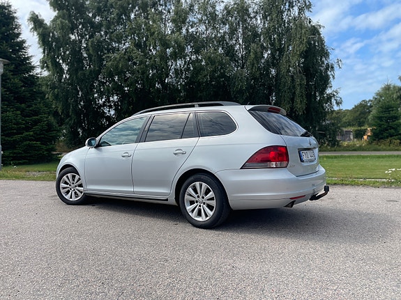 Volkswagen Golf VI 2 of 7