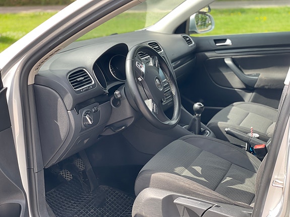 Volkswagen Golf VI 3 of 7