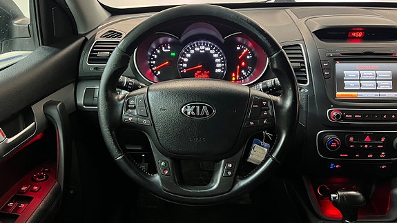 Kia Sorento 10 of 18