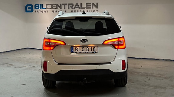 Kia Sorento 6 of 18