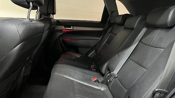Kia Sorento 18 of 18