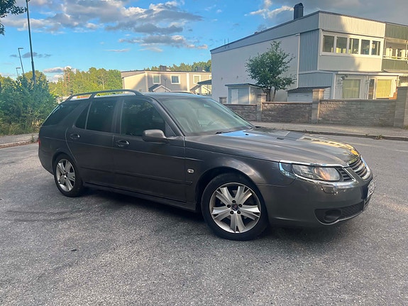 Saab 9-5 3 of 10