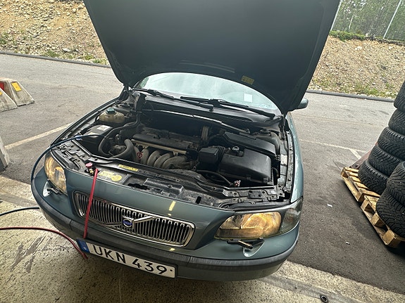 Volvo V70 12 of 13