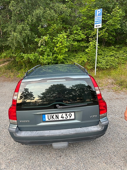 Volvo V70 3 of 13