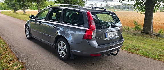 Volvo V50 8 of 18