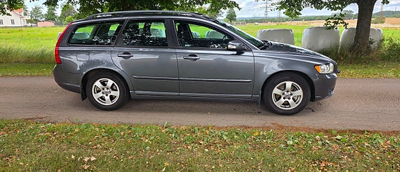 Volvo V50 5 of 18