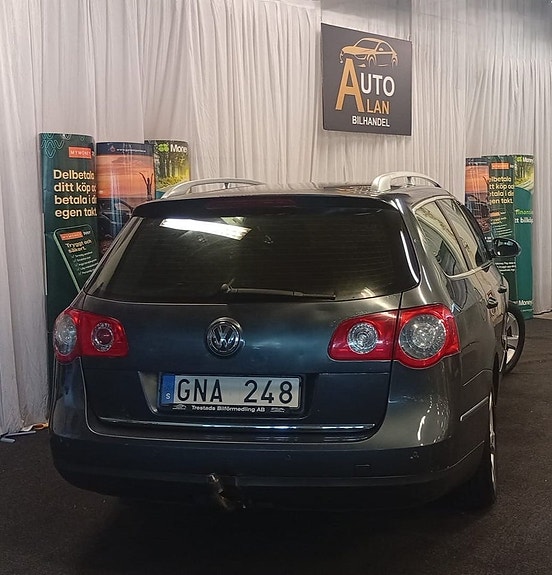 Volkswagen Passat 2 of 7