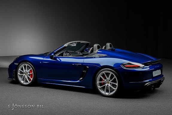 Porsche 718 Spyder 6 of 21