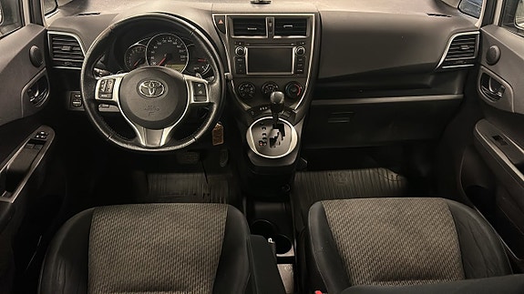Toyota Verso-S 5 of 6