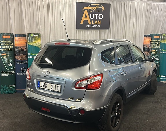 Nissan Qashqai+2 2 of 6