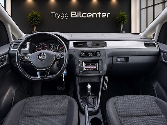 Volkswagen Caddy Maxi 12 of 23