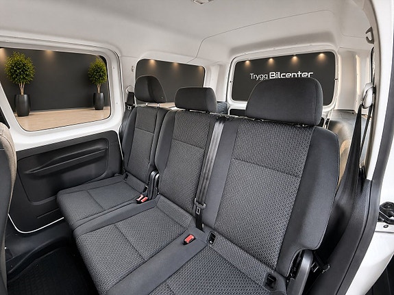 Volkswagen Caddy Maxi 15 of 23
