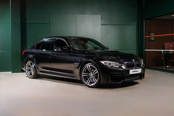 BMW M3 11 of 30