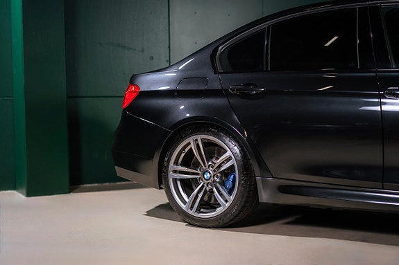 BMW M3 13 of 30