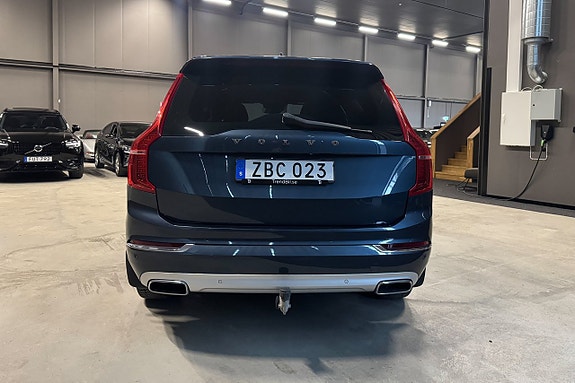 Volvo XC90 5 of 20