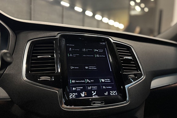 Volvo XC90 19 of 20