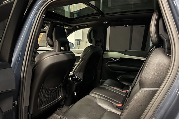 Volvo XC90 12 of 20