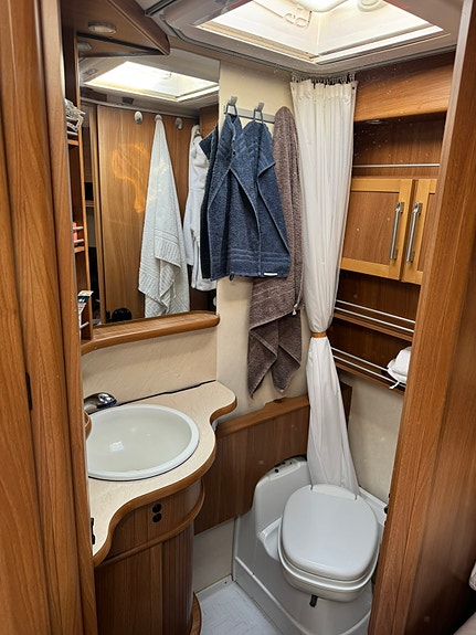 KABE Royal 720 GXL KS 6 of 7