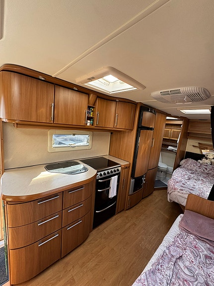 KABE Royal 720 GXL KS 4 of 7
