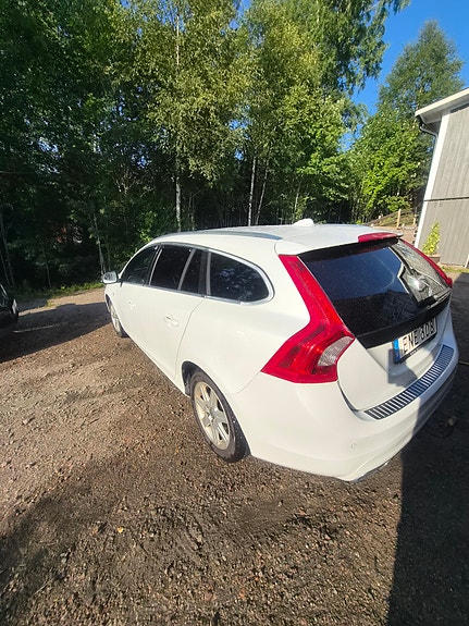 Volvo V60 15 of 16