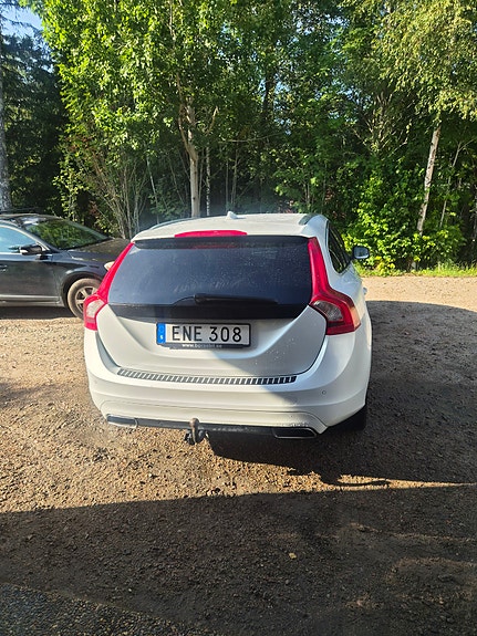Volvo V60 11 of 16
