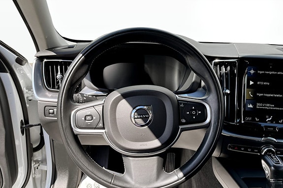 Volvo XC60 7 of 9