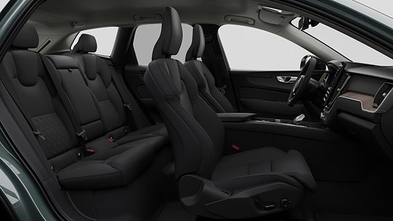 Volvo XC60 14 of 21
