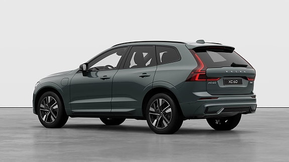 Volvo XC60 3 of 21